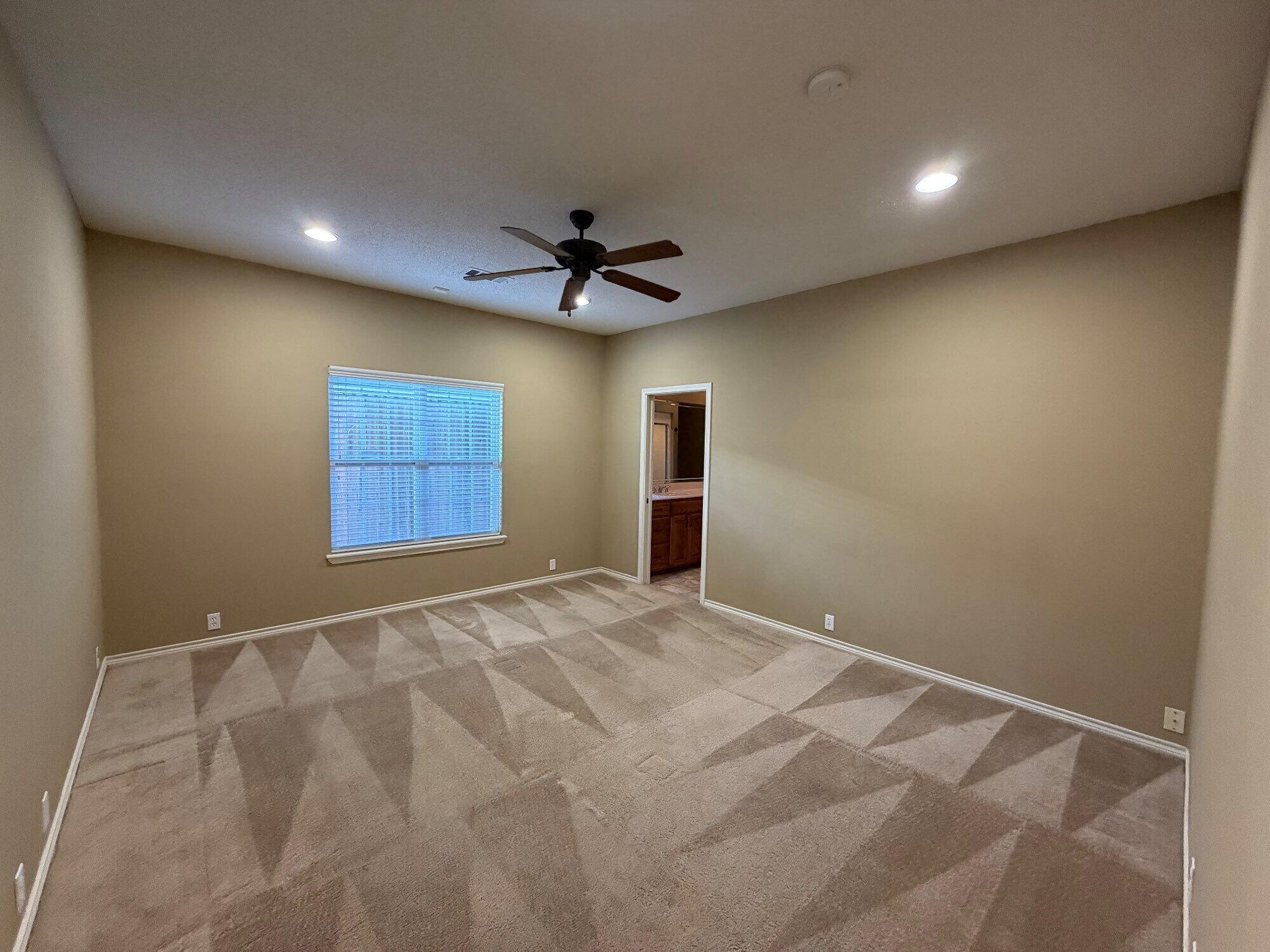 6128 79th Street, Unit B Lubbock, TX 79424 - Photo 8 of 14 IMG_6494