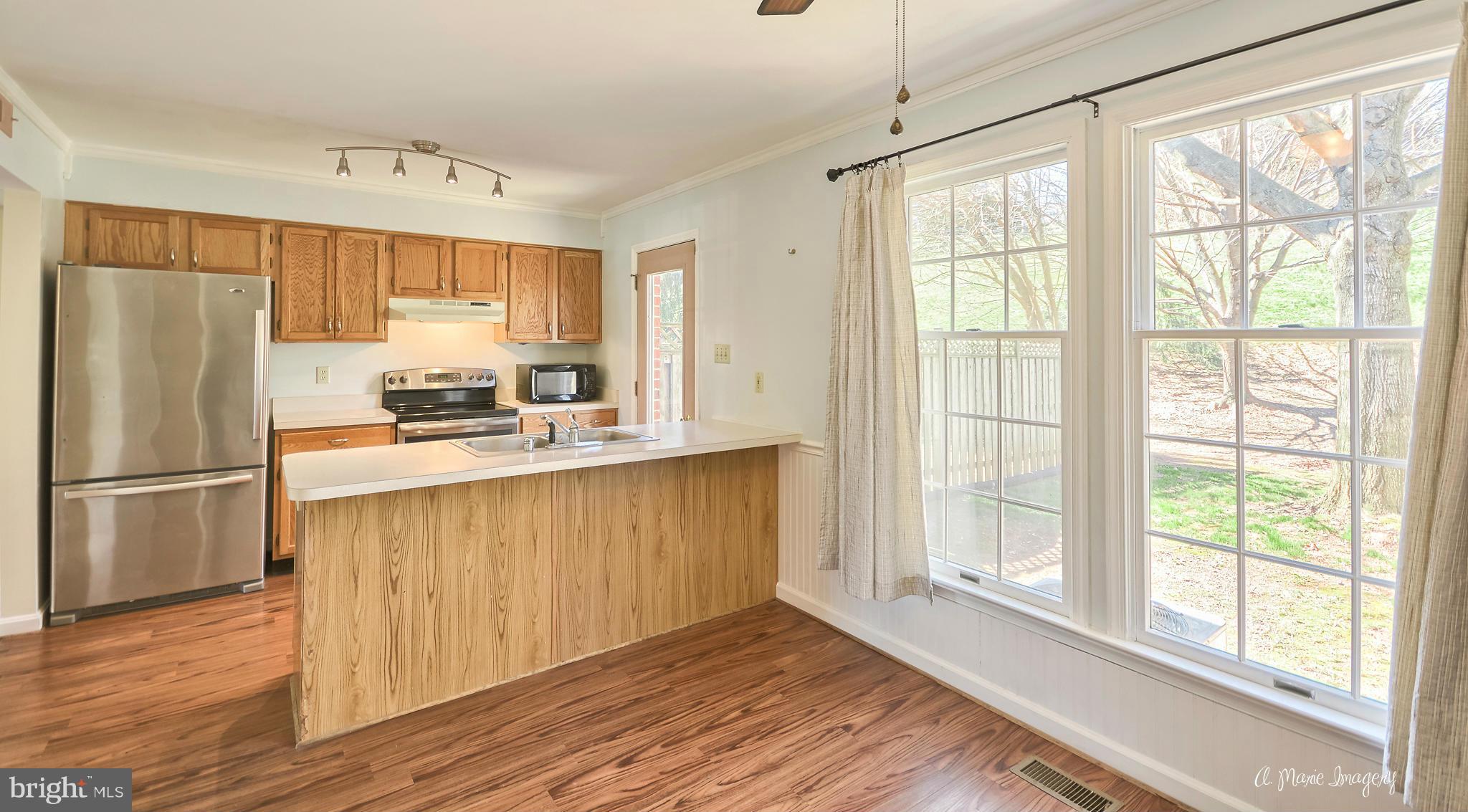 2433 Prentice Court Frederick, MD 21702 - Photo 12 of 30 Kitchen