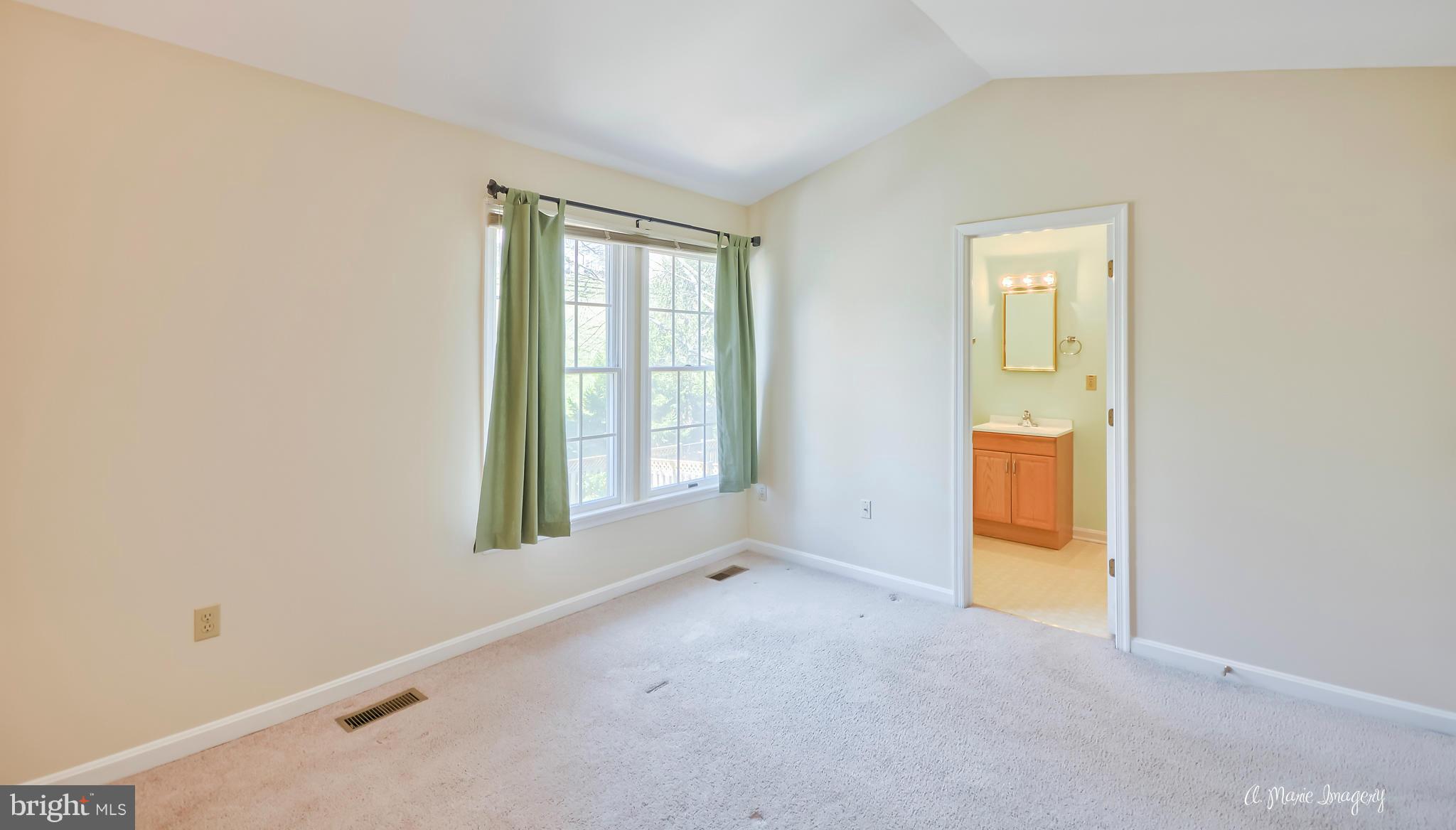 2433 Prentice Court Frederick, MD 21702 - Photo 15 of 30 Bedroom (Master)