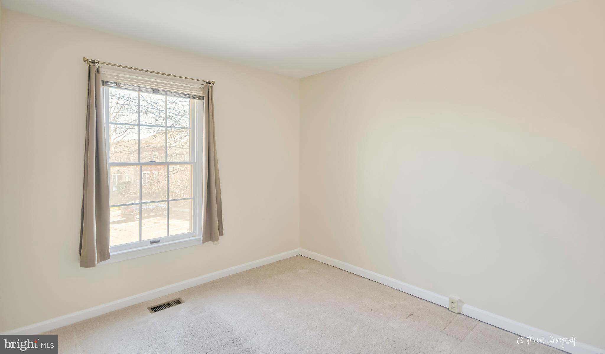 2433 Prentice Court Frederick, MD 21702 - Photo 22 of 30 Bedroom #3