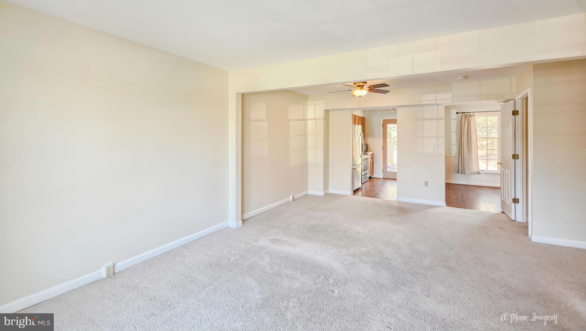 2433 Prentice Court Frederick, MD 21702 - Photo 4 of 30 Family Room