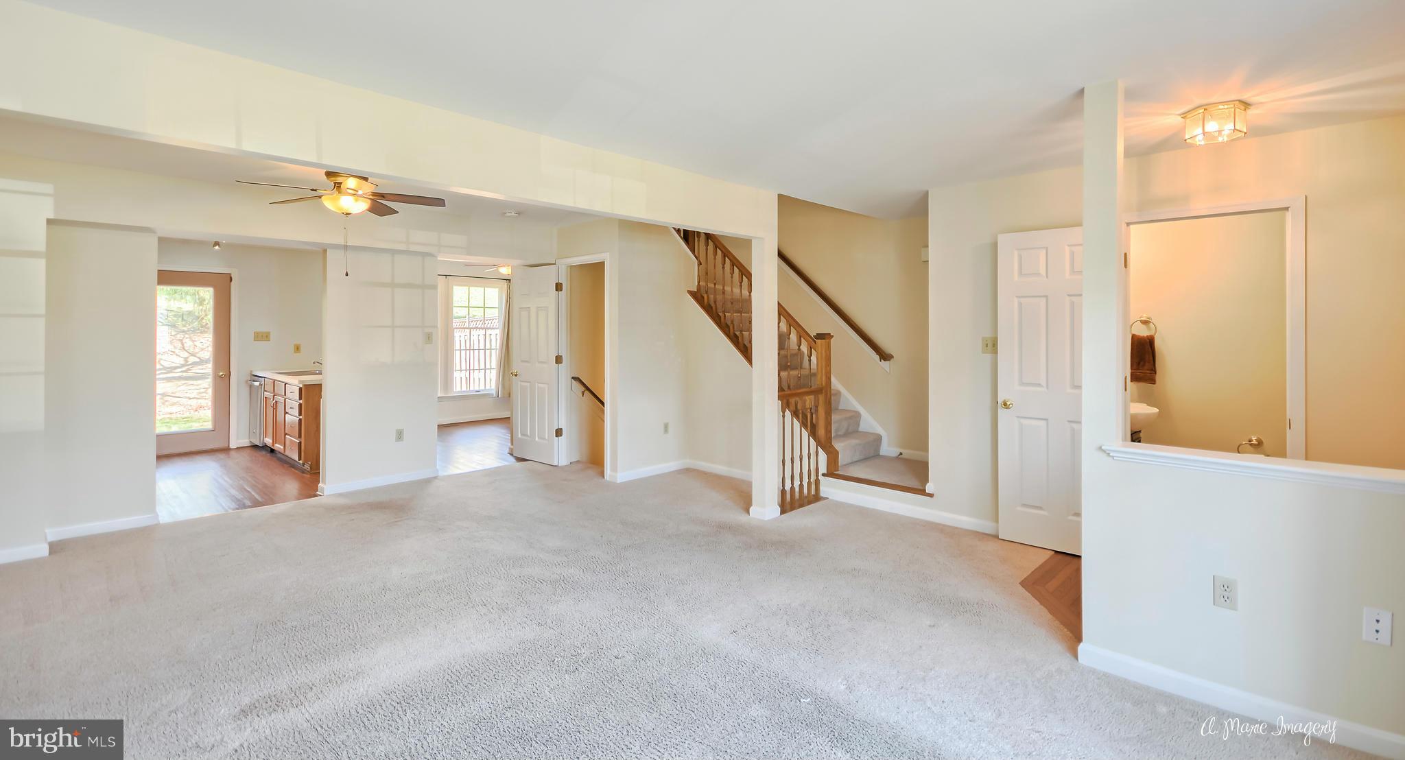2433 Prentice Court Frederick, MD 21702 - Photo 5 of 30 Family Room
