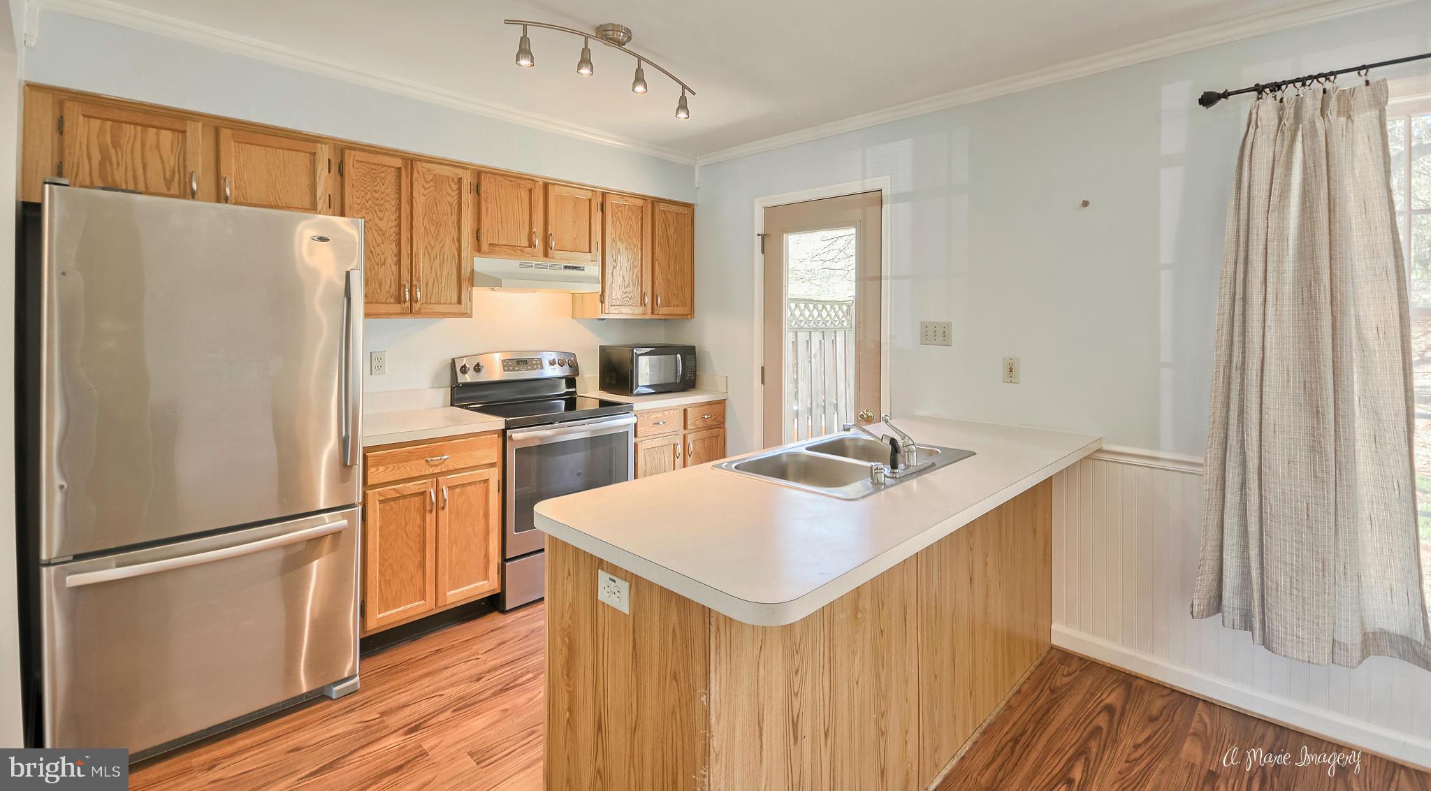 2433 Prentice Court Frederick, MD 21702 - Photo 8 of 30 Kitchen