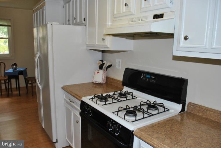 1917 Lyttonsville Road Silver Spring, MD 20910 - Photo 4 of 18 Kitchen
