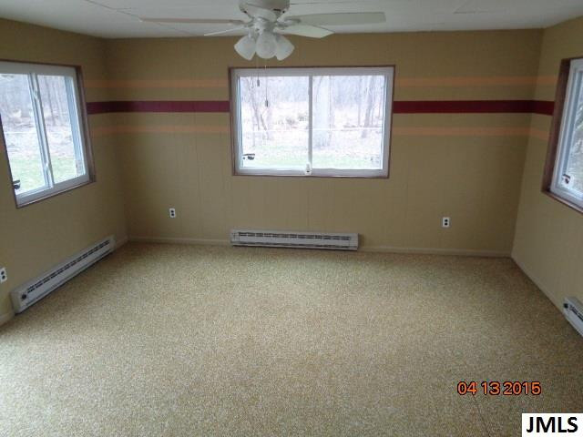 2700 Kibby Road Jackson, MI 49203 - Photo 5 of 16 Photo 5