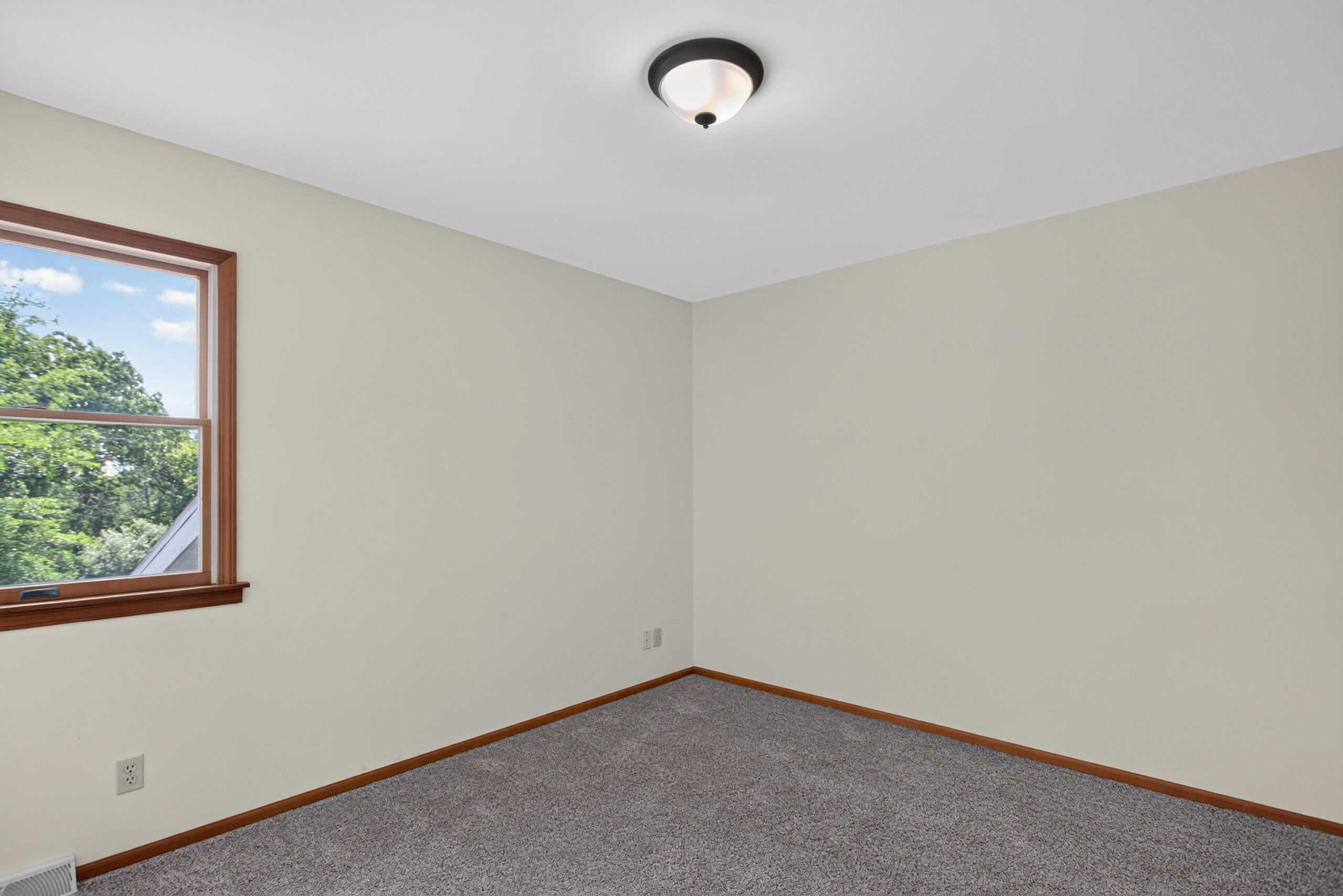 4001 Hoyer Road Jackson, MI 49201 - Photo 39 of 93 IMG_7041