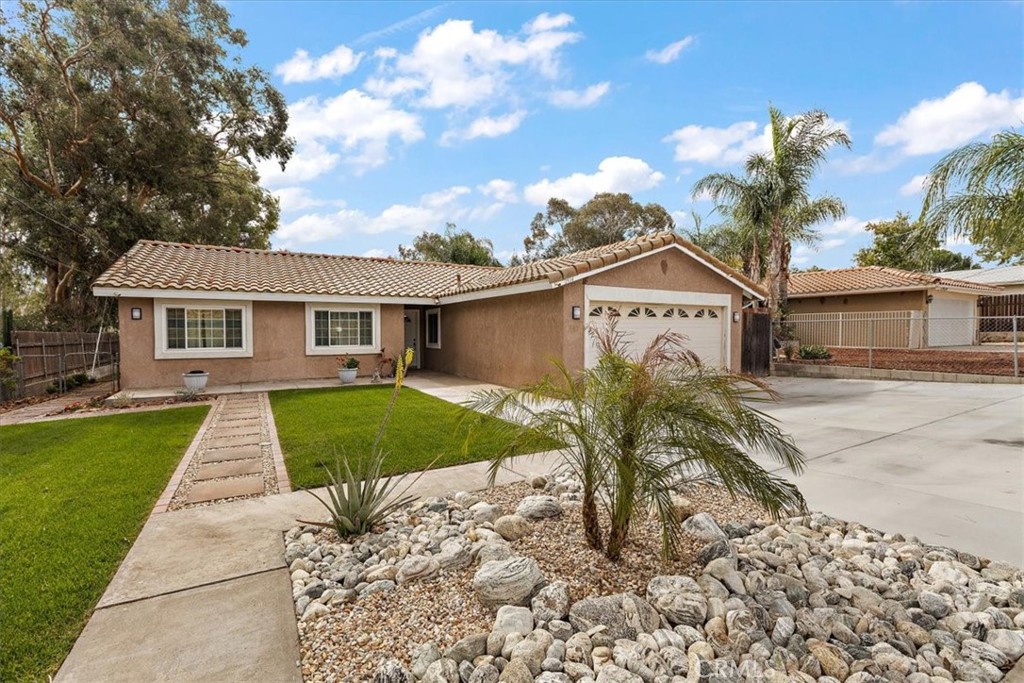 2914 West Wilson Street Banning, CA 92220 - Photo 23 of 31 a view of a yard in front of a house