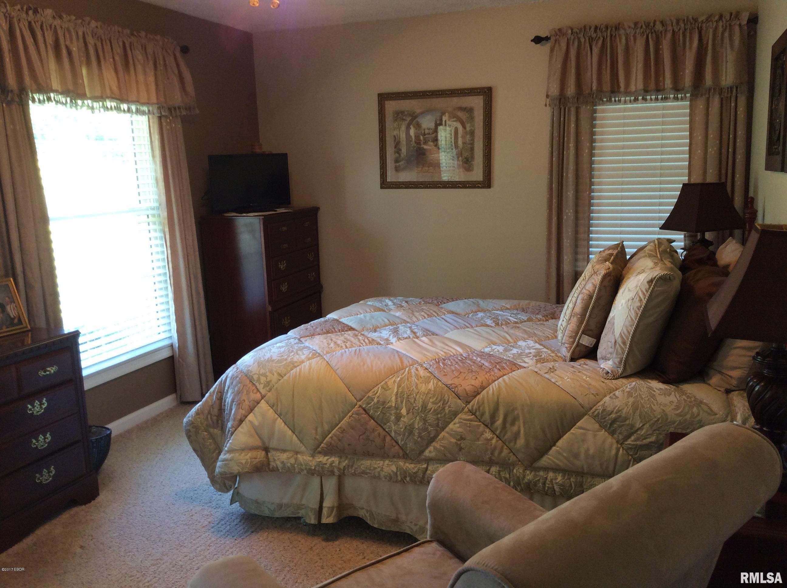 4519 East Richview Road Mount Vernon, IL 62864 - Photo 16 of 50