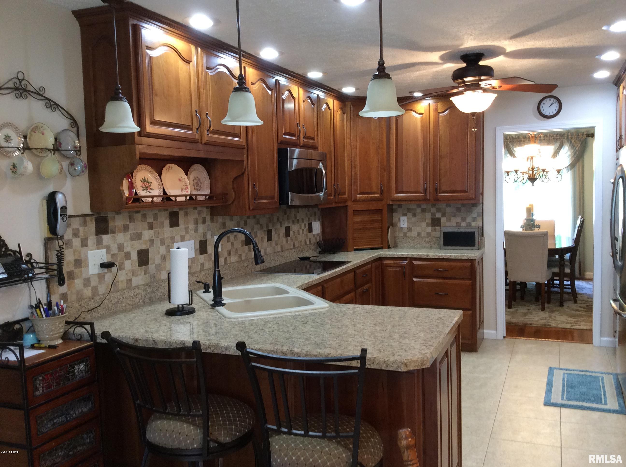 4519 East Richview Road Mount Vernon, IL 62864 - Photo 6 of 50