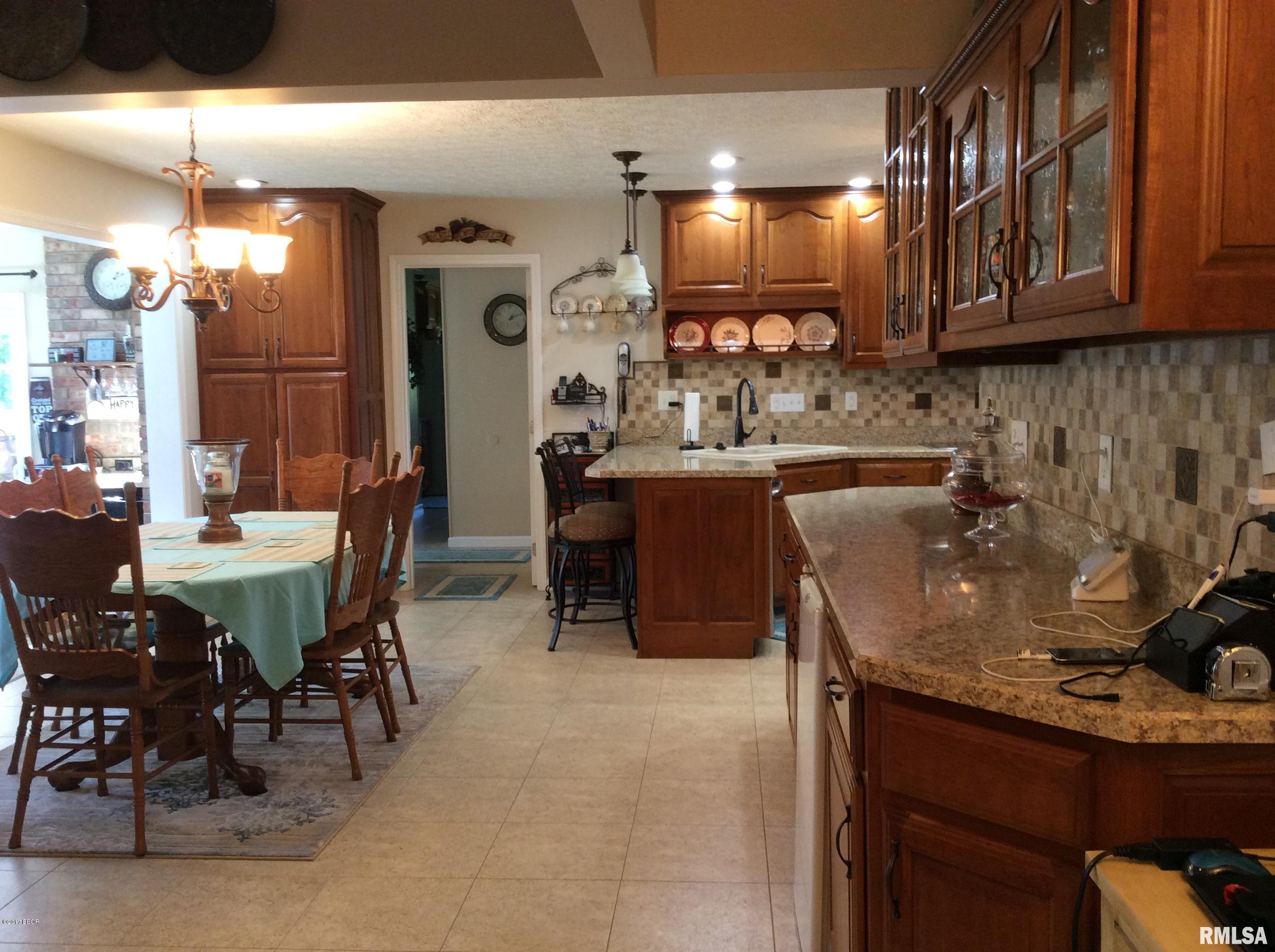 4519 East Richview Road Mount Vernon, IL 62864 - Photo 8 of 50
