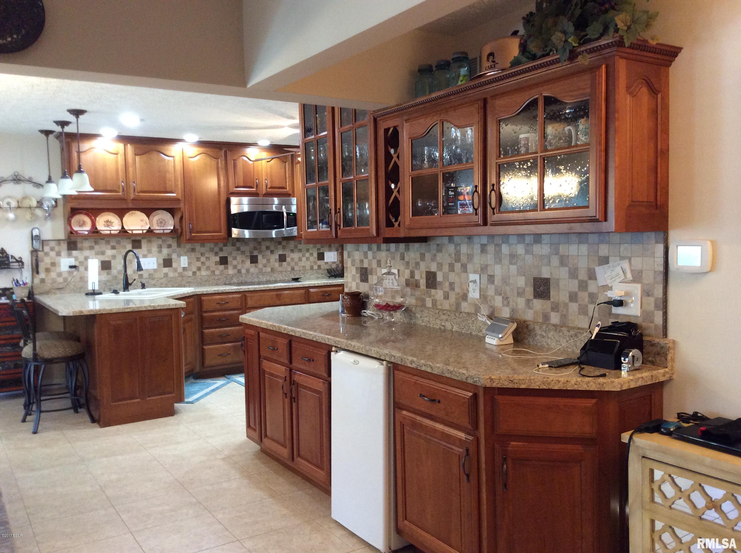 4519 East Richview Road Mount Vernon, IL 62864 - Photo 9 of 50