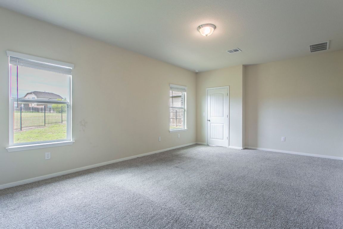 313 Bremen Street Georgetown, TX 78626 - Photo 14 of 29