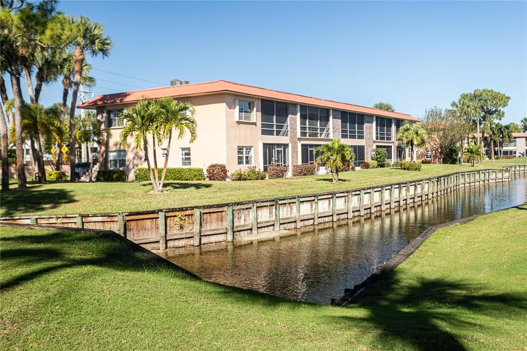 1983 Southwest Palm City Road, Unit J Stuart, FL 34994 - Photo 38 of 54 Photo 38