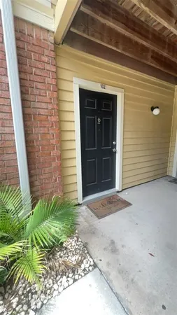 $1,195 | 8641 Fancy Finch Drive, Unit 102, Tampa, FL 33614