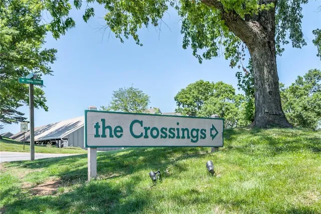 $175,000 | 12722 West 110th Terrace, Overland Park, KS 66210