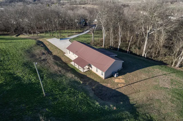 $375,000 | 204 Church Street, Petersburg, TN 37144