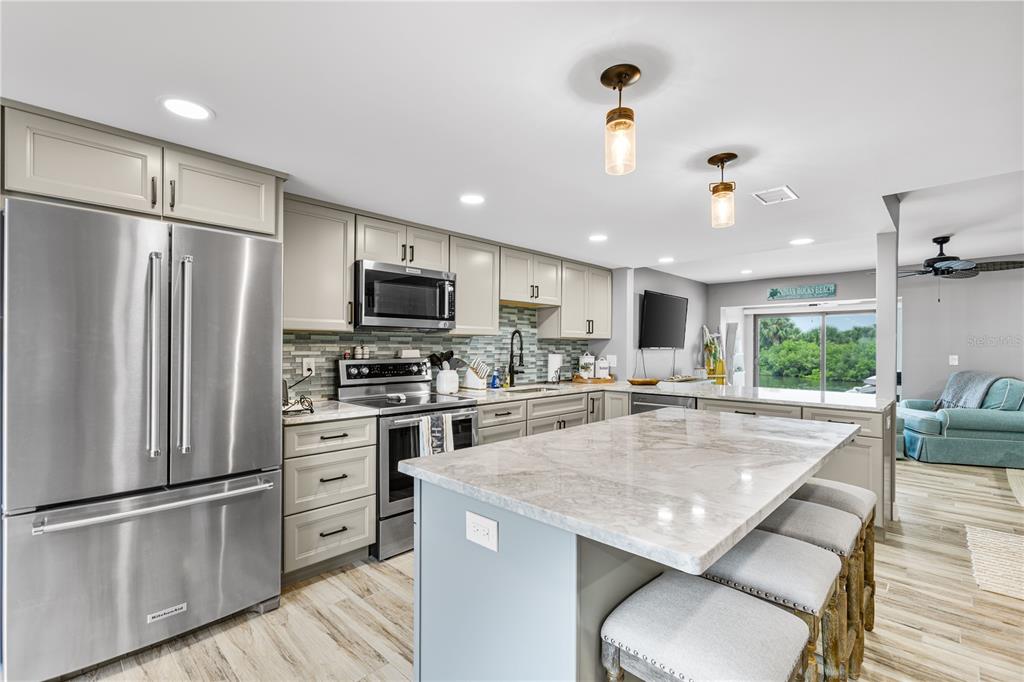 1 Windrush Boulevard, Unit 51 Indian Rocks Beach, FL 33785 - Photo 3 of 28