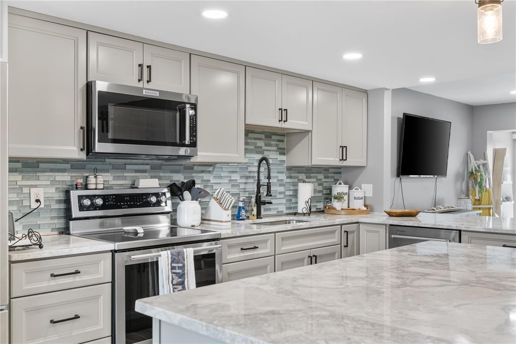 1 Windrush Boulevard, Unit 51 Indian Rocks Beach, FL 33785 - Photo 4 of 28