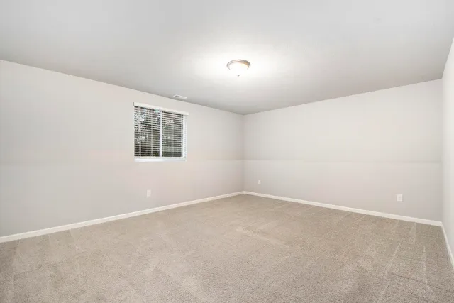 $299,900 | 709 Skyview Trail, Ionia, MI 48846