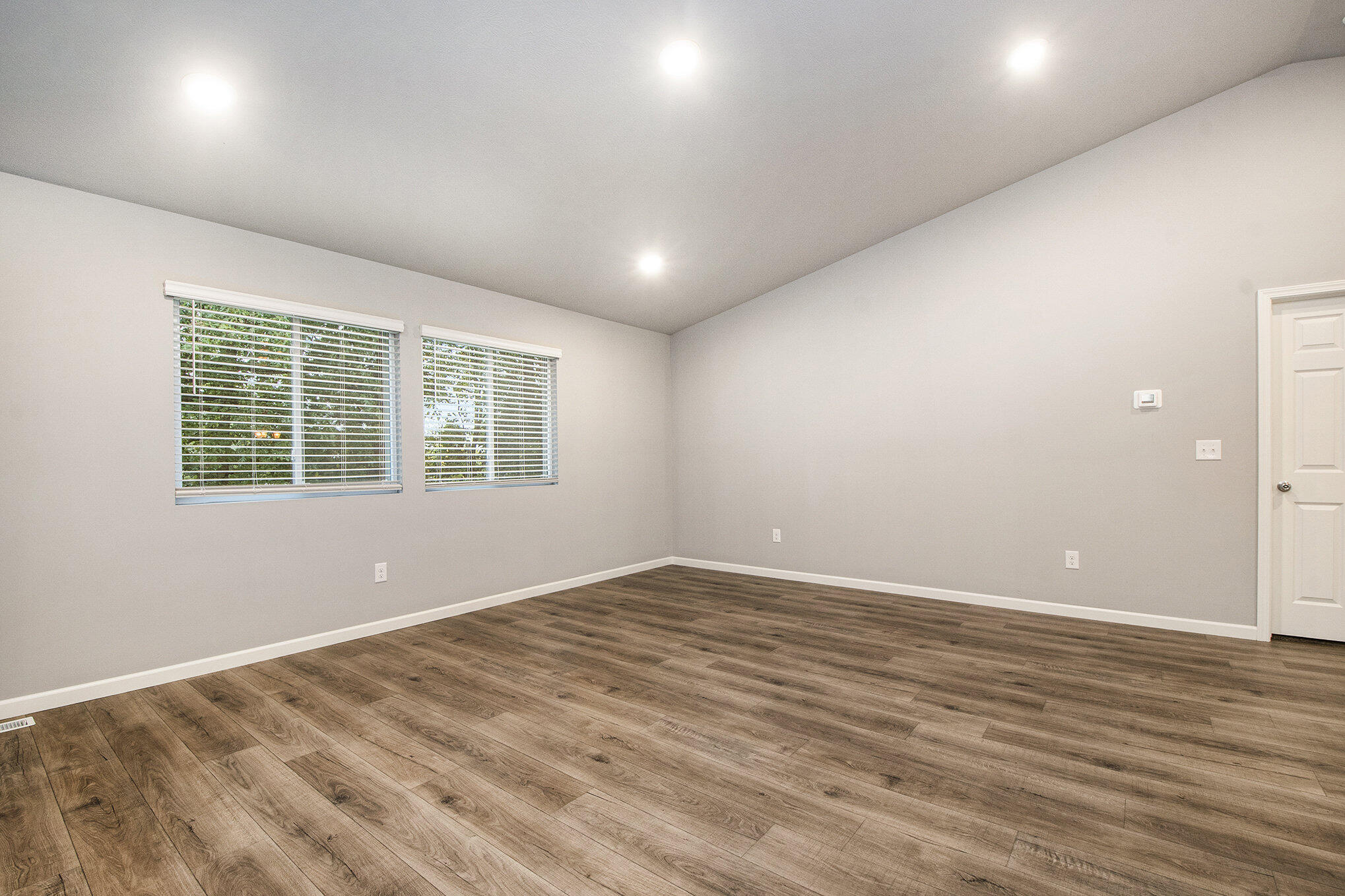 709 Skyview Trail Ionia, MI 48846 - Photo 11 of 28 TBR001-i2060-Great Room4