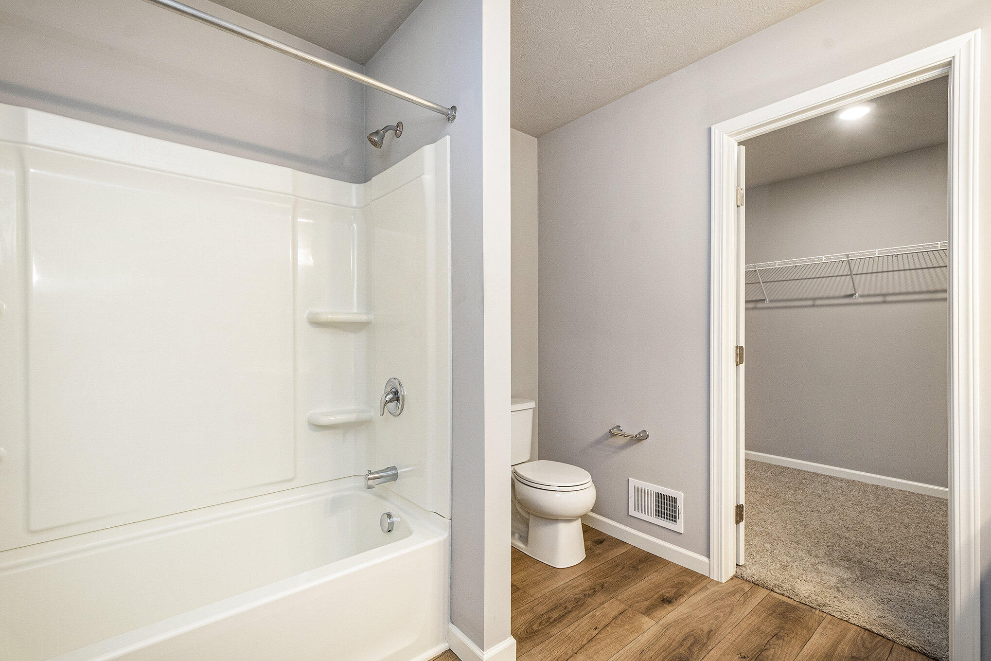 709 Skyview Trail Ionia, MI 48846 - Photo 20 of 28 TBR001-i2060-Primary Bath