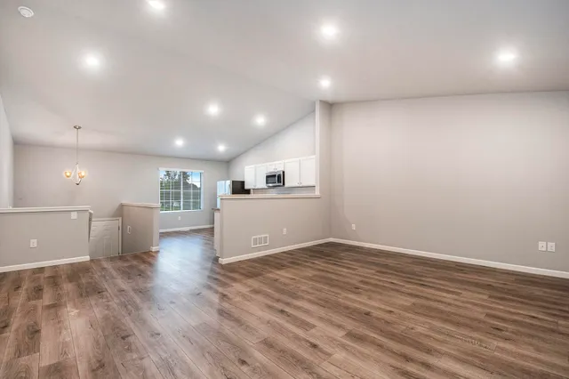 $299,900 | 709 Skyview Trail, Ionia, MI 48846