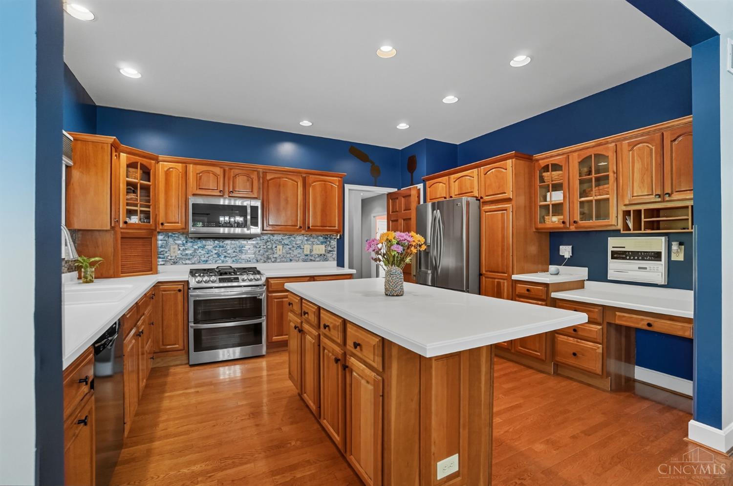 9864 Prechtel Road Cincinnati, OH 45252 - Photo 17 of 99 Gallery Image 17