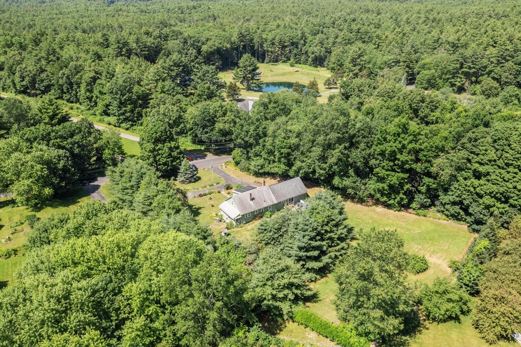 361 Mulpus Road Lunenburg, MA 01462 - Photo 2 of 42