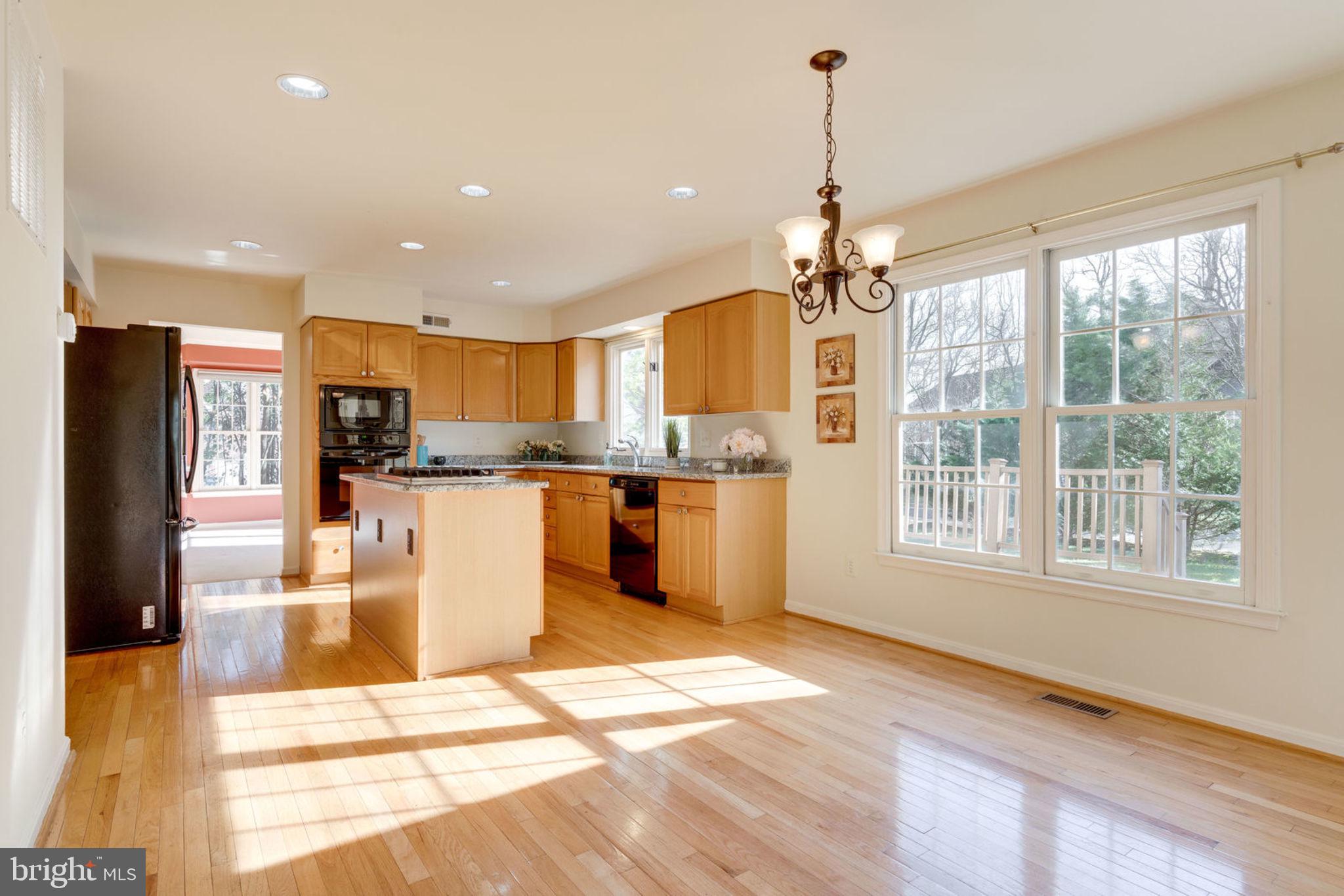 8111 Ridge Creek Way Springfield, VA 22153 - Photo 14 of 43 Large Kitchen w/Lots of Light