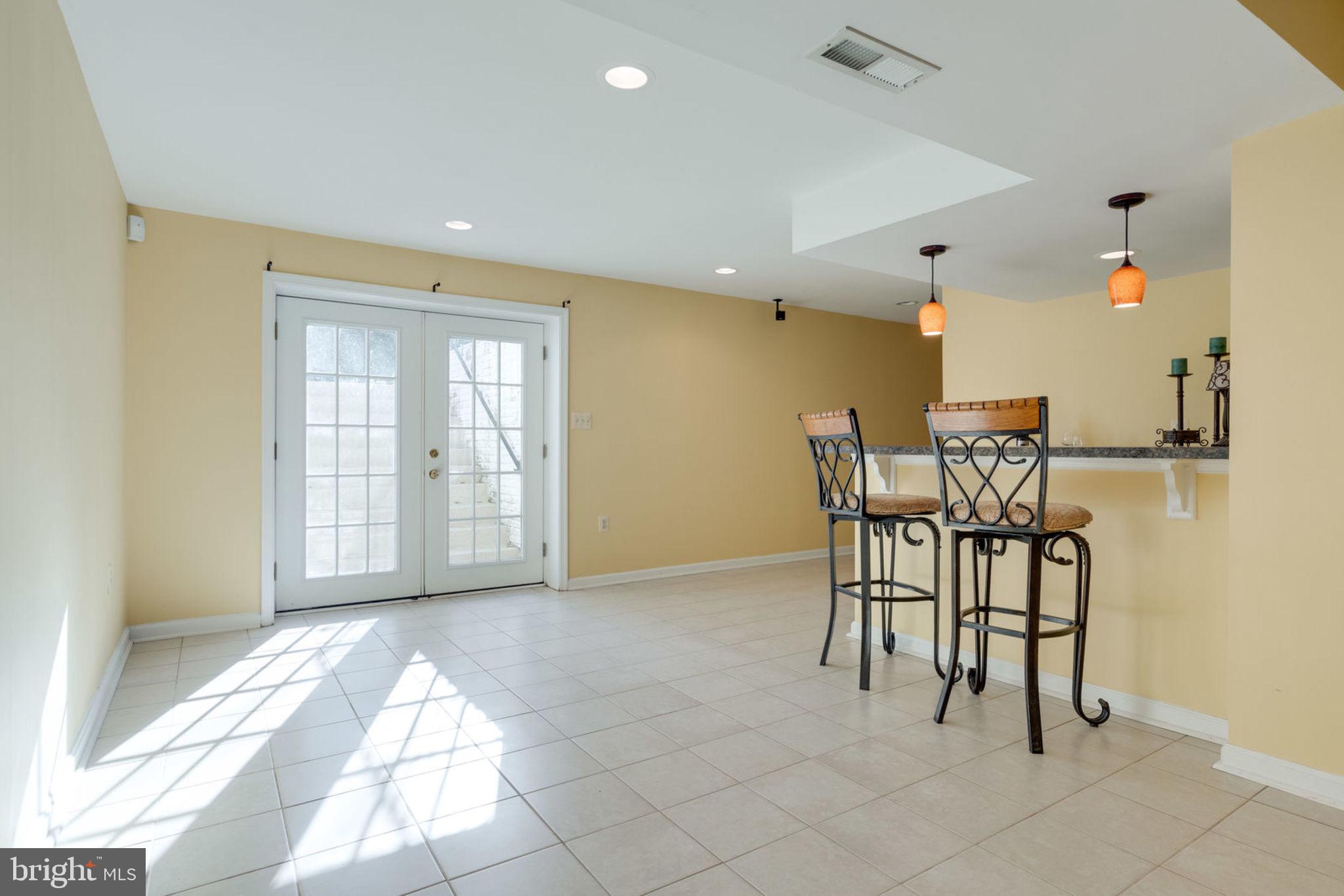 8111 Ridge Creek Way Springfield, VA 22153 - Photo 29 of 43 Lower Level Wet Bar