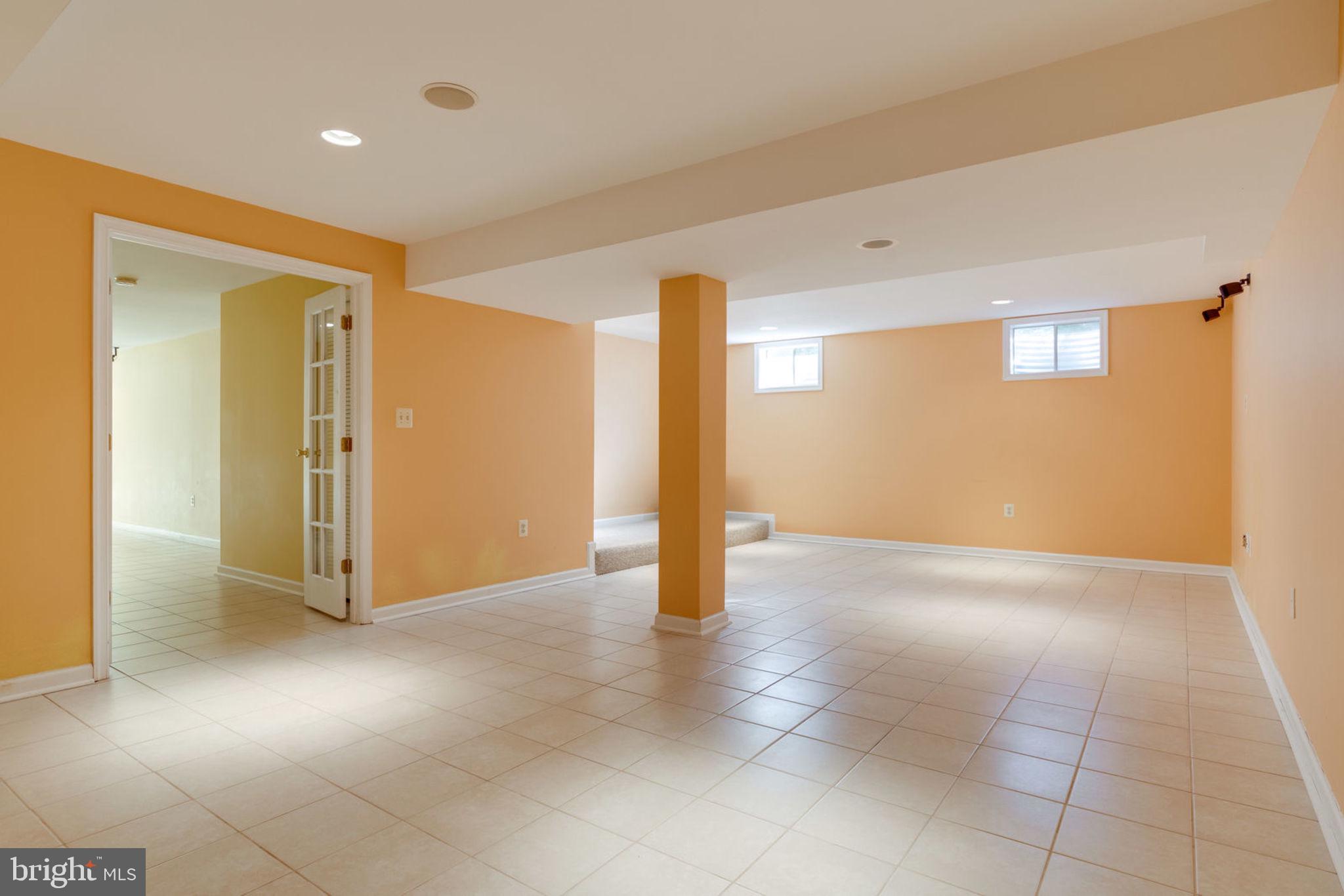 8111 Ridge Creek Way Springfield, VA 22153 - Photo 33 of 43 Library/Media Room