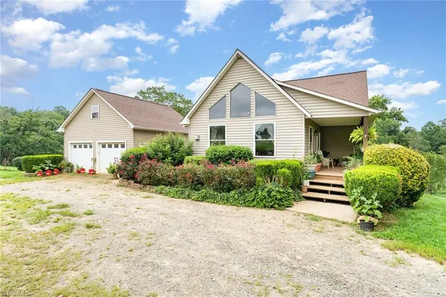 $535,000 | 1739 Roaring Gap Road, Thurmond, NC 28683