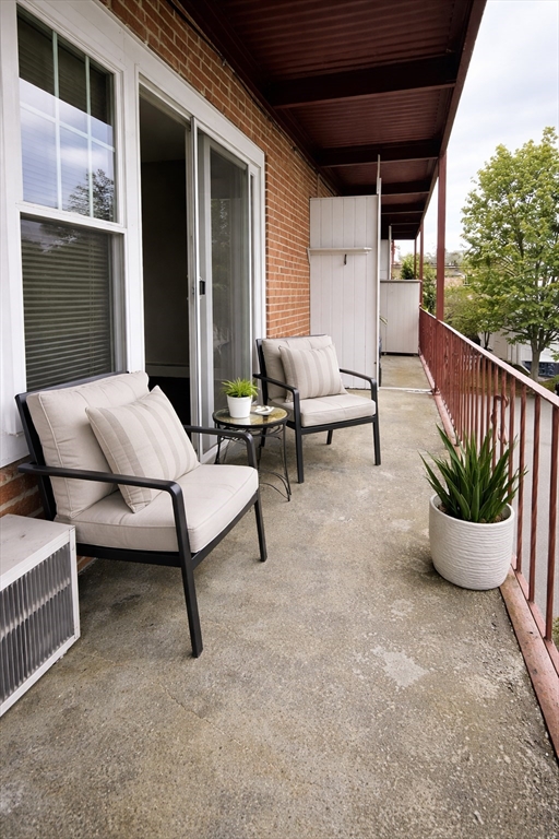 625 Main Street, Unit 18 Reading, MA 01867 - Photo 4 of 5