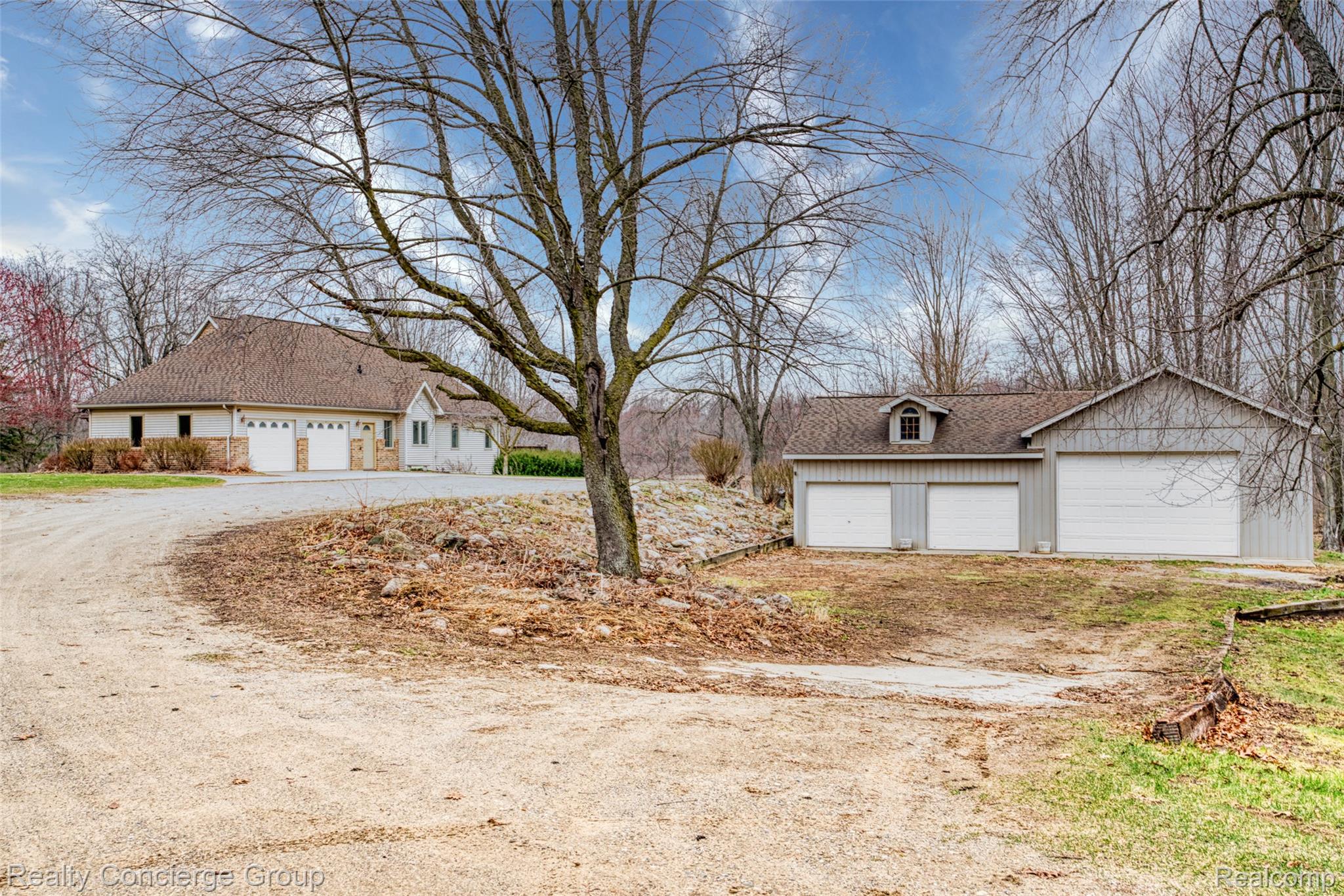 6400 West Sober Road Fowlerville, MI 48836 - Photo 5 of 55 DSC08222_19.jpg