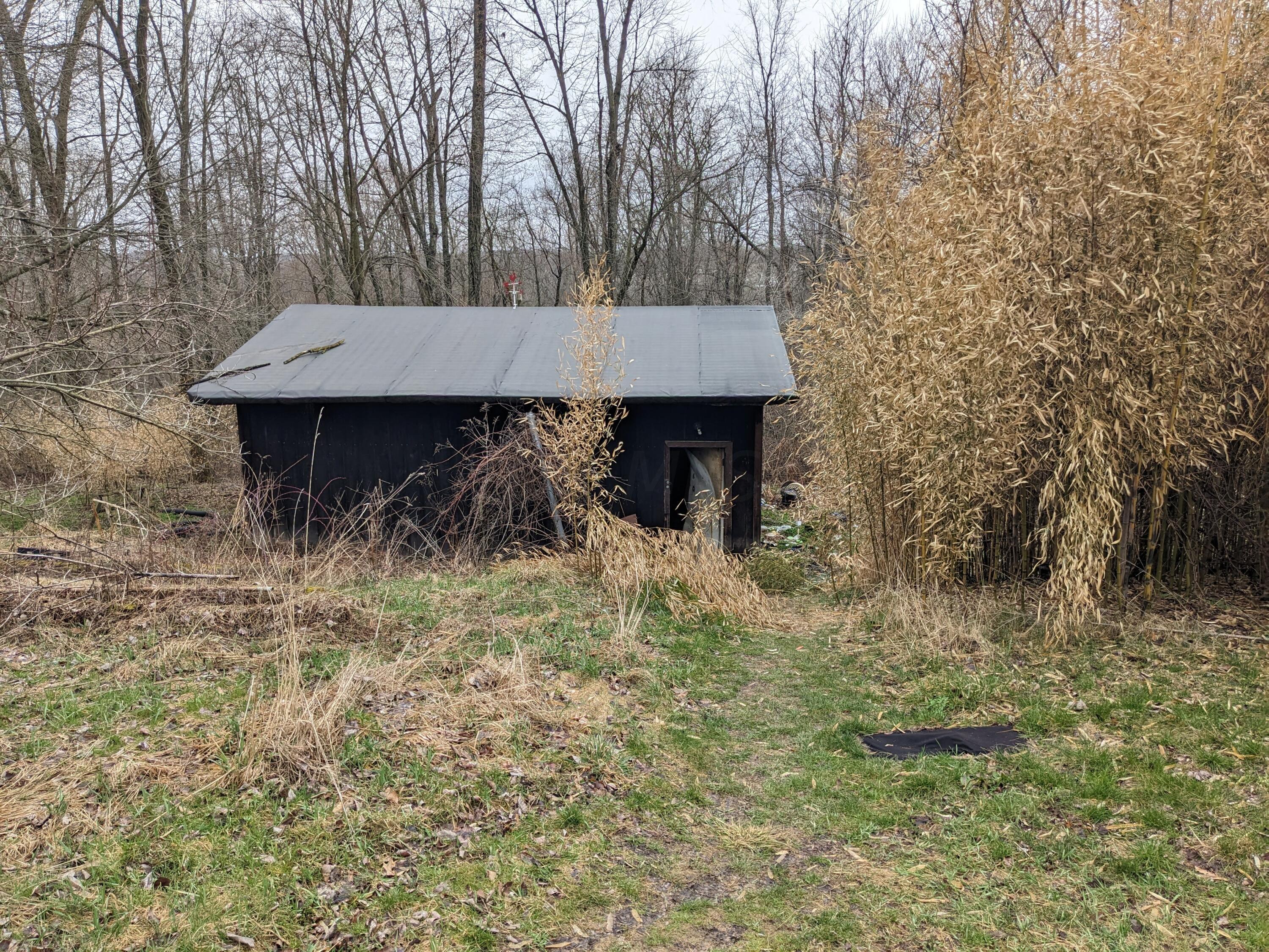 25140 Weber Road Howard, OH 43028 - Photo 15 of 22 15