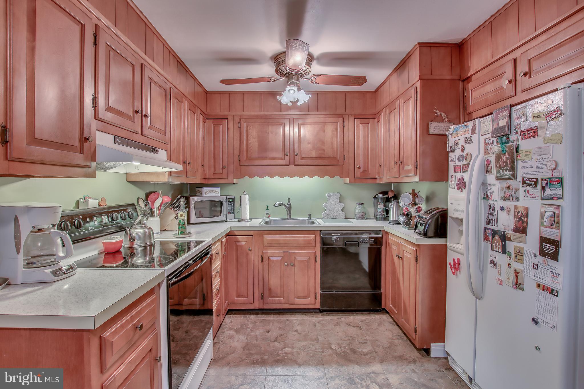 412 Abbott Road Hatboro, PA 19040 - Photo 14 of 39 Gallery Image 14