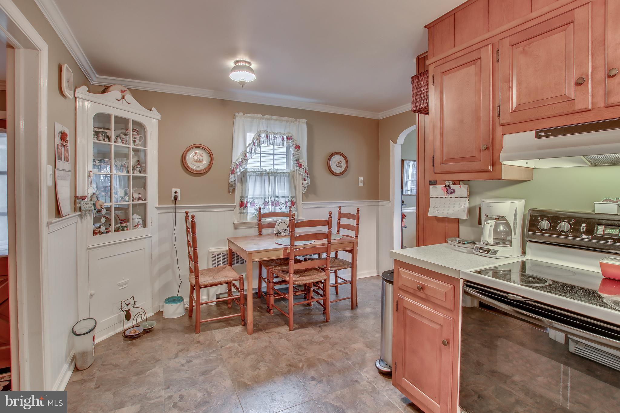 412 Abbott Road Hatboro, PA 19040 - Photo 15 of 39 Gallery Image 15
