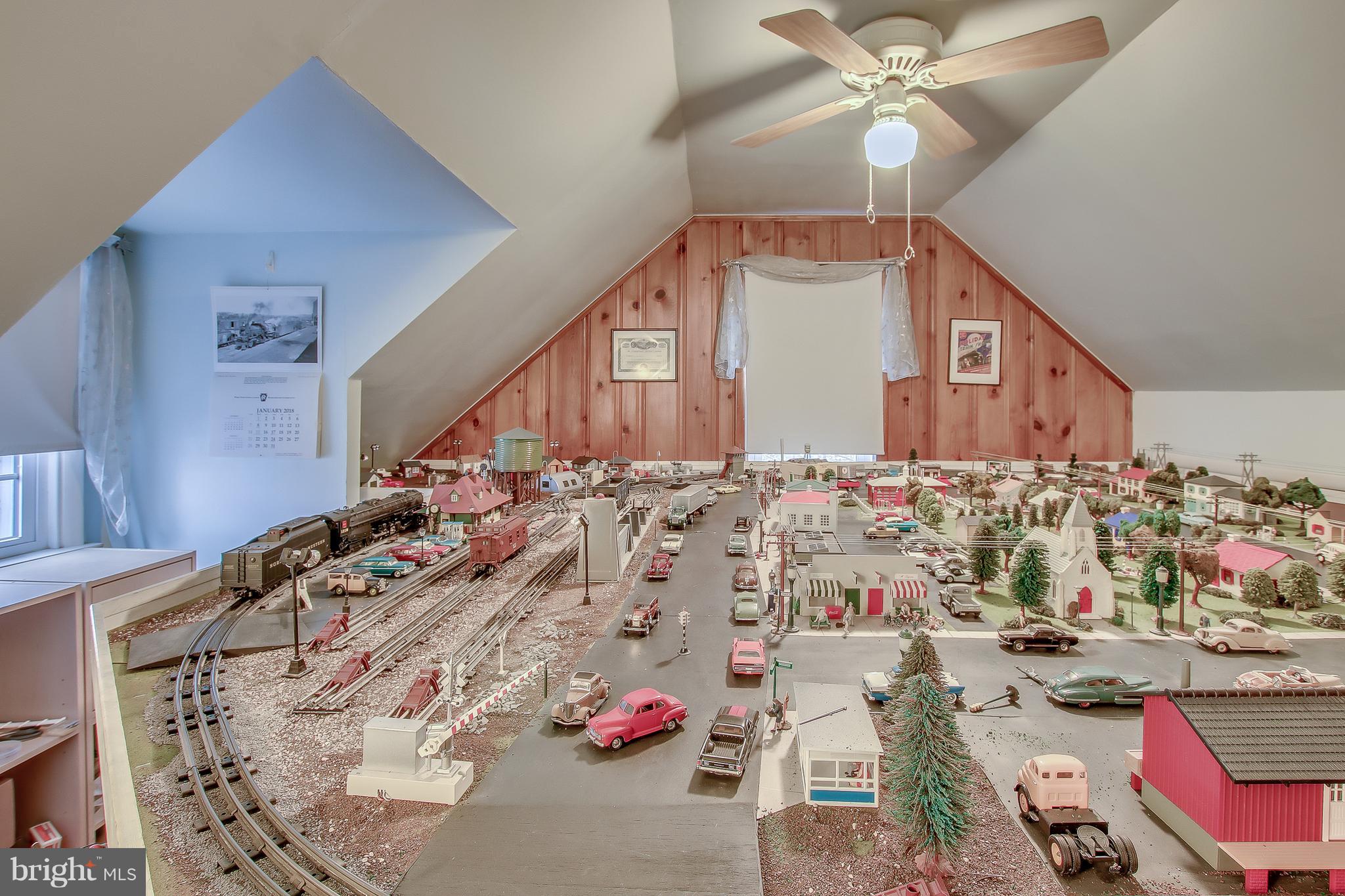 412 Abbott Road Hatboro, PA 19040 - Photo 30 of 39 Gallery Image 30