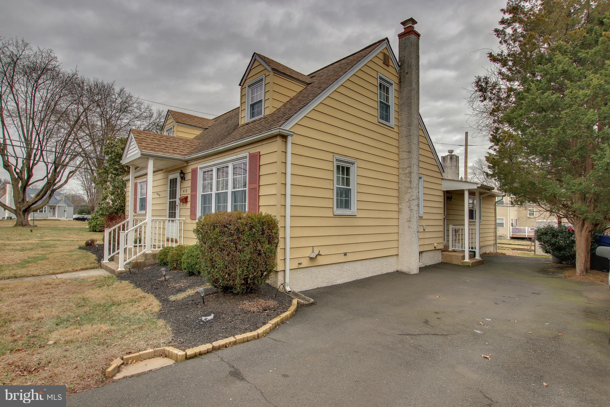 412 Abbott Road Hatboro, PA 19040 - Photo 5 of 39 Gallery Image 5