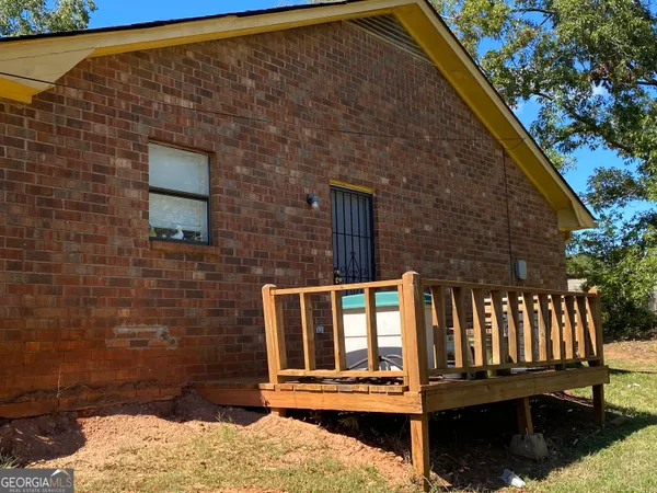 $1,000 | 129 Tanglewood Drive, Unit B, Monroe, GA 30656