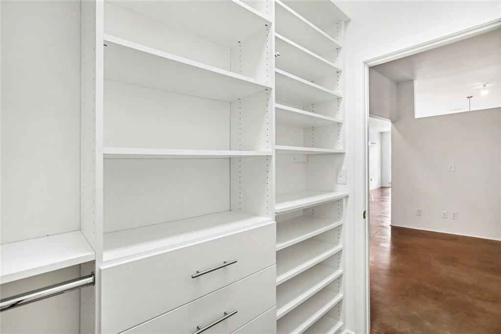 560 Dutch Valley Road Northeast, Unit 2305 Atlanta, GA 30324 - Photo 16 of 29