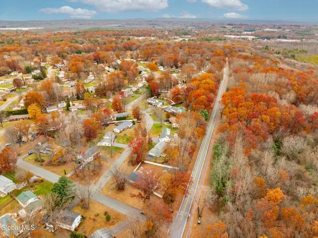 $399,900 | 3 Prestwick Avenue, Clifton Park, NY 12065