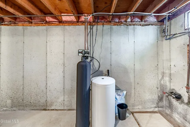 $399,900 | 3 Prestwick Avenue, Clifton Park, NY 12065