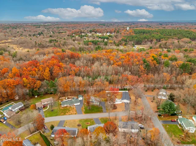 $399,900 | 3 Prestwick Avenue, Clifton Park, NY 12065