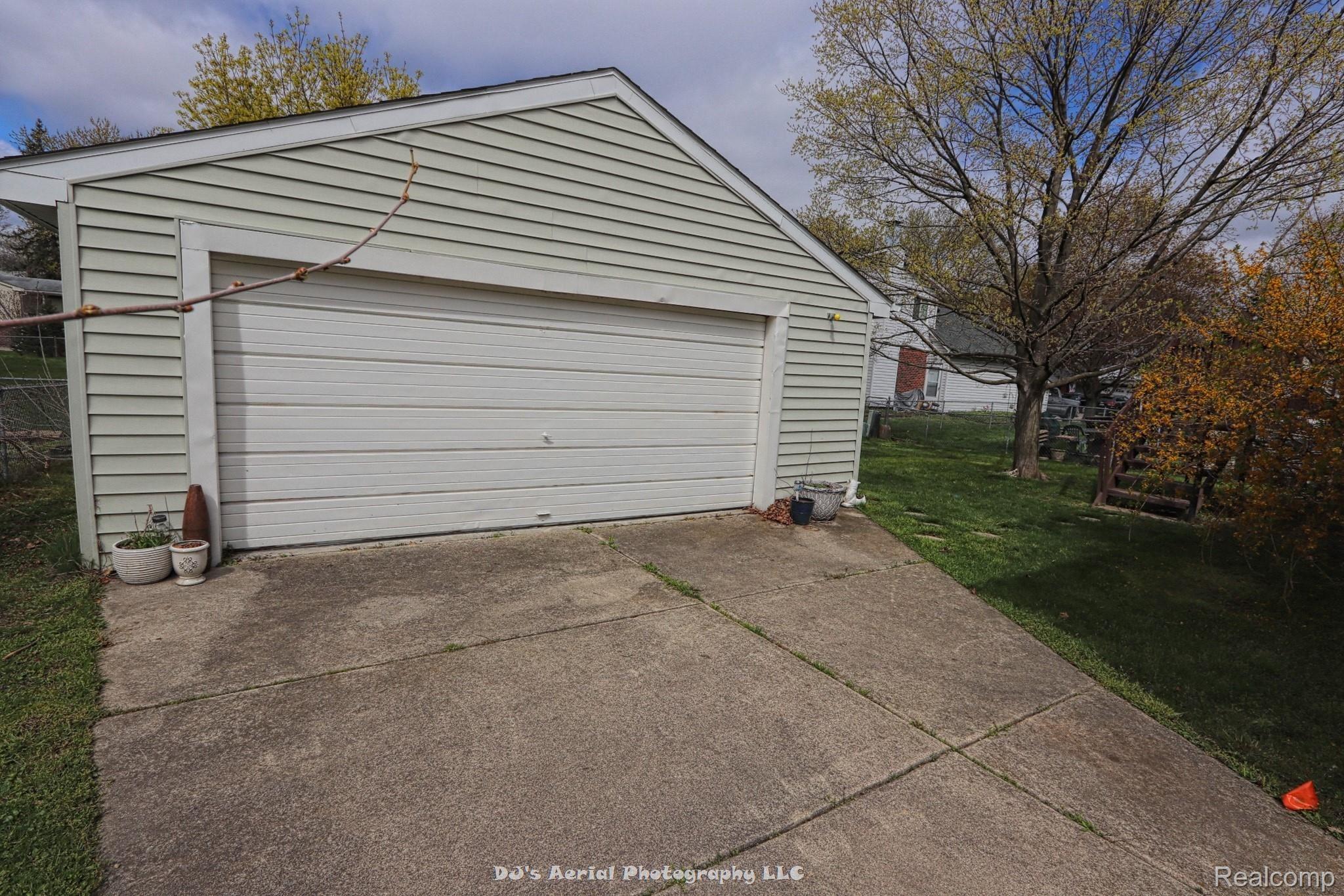 9223 Sheldon Road Plymouth, MI 48170 - Photo 33 of 46 Enhanced-1295_InPixio.jpg