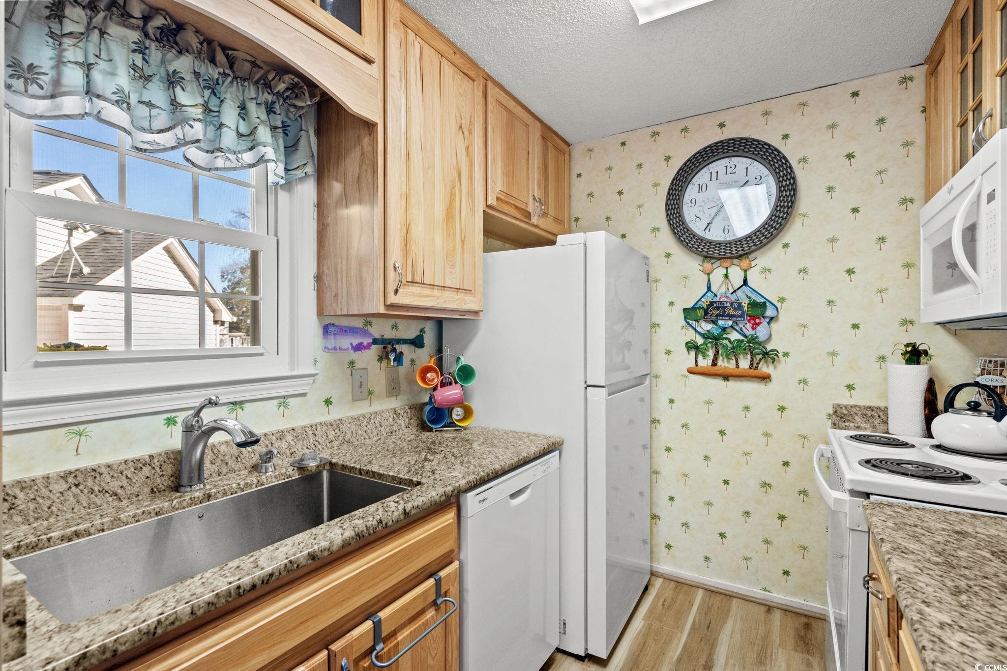 806 Marlin Court Murrells Inlet, SC 29576 - Photo 12 of 40