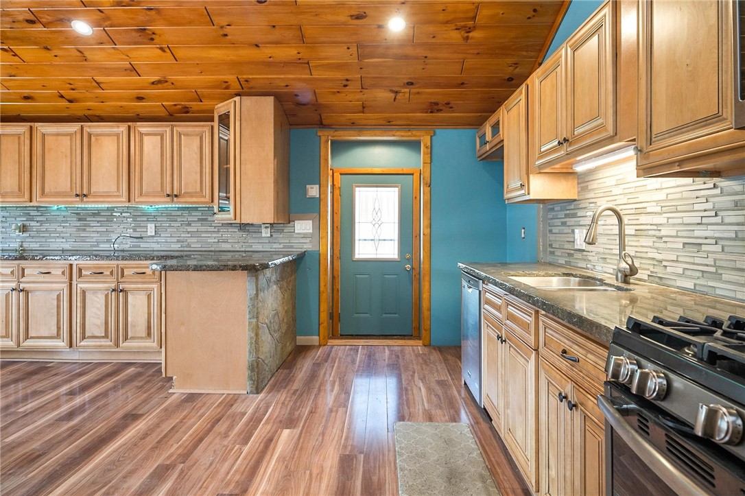 10634 Tinkham Road Darien, NY 14040 - Photo 13 of 26