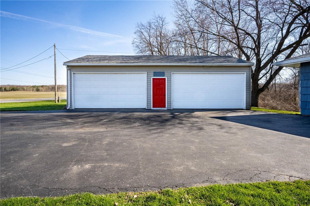 10634 Tinkham Road Darien, NY 14040 - Photo 3 of 26