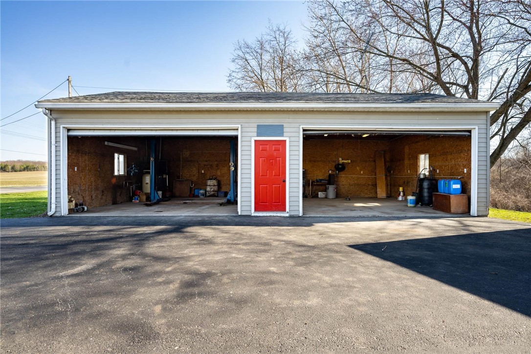 10634 Tinkham Road Darien, NY 14040 - Photo 4 of 26