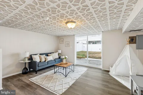 a close view of sink and tap